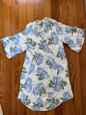 Piyama Blue Hydrangea Robe